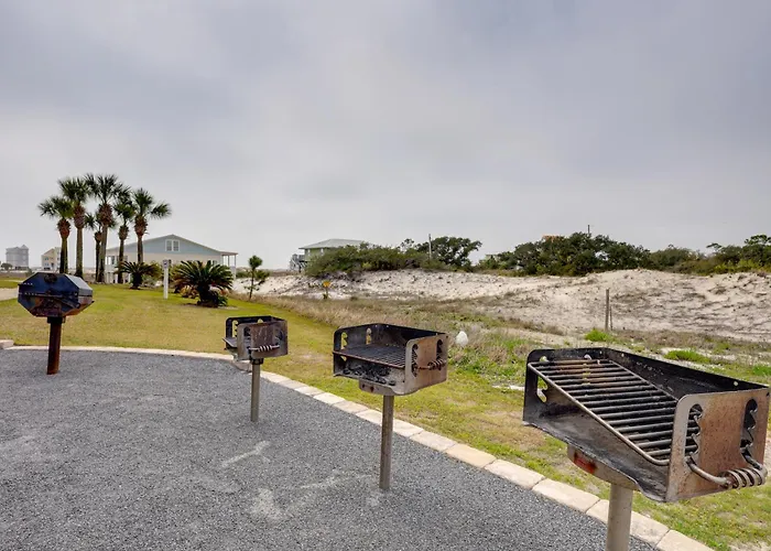 Gulf Shores Condo With Balcony 2 Mi To Fort Morgan!