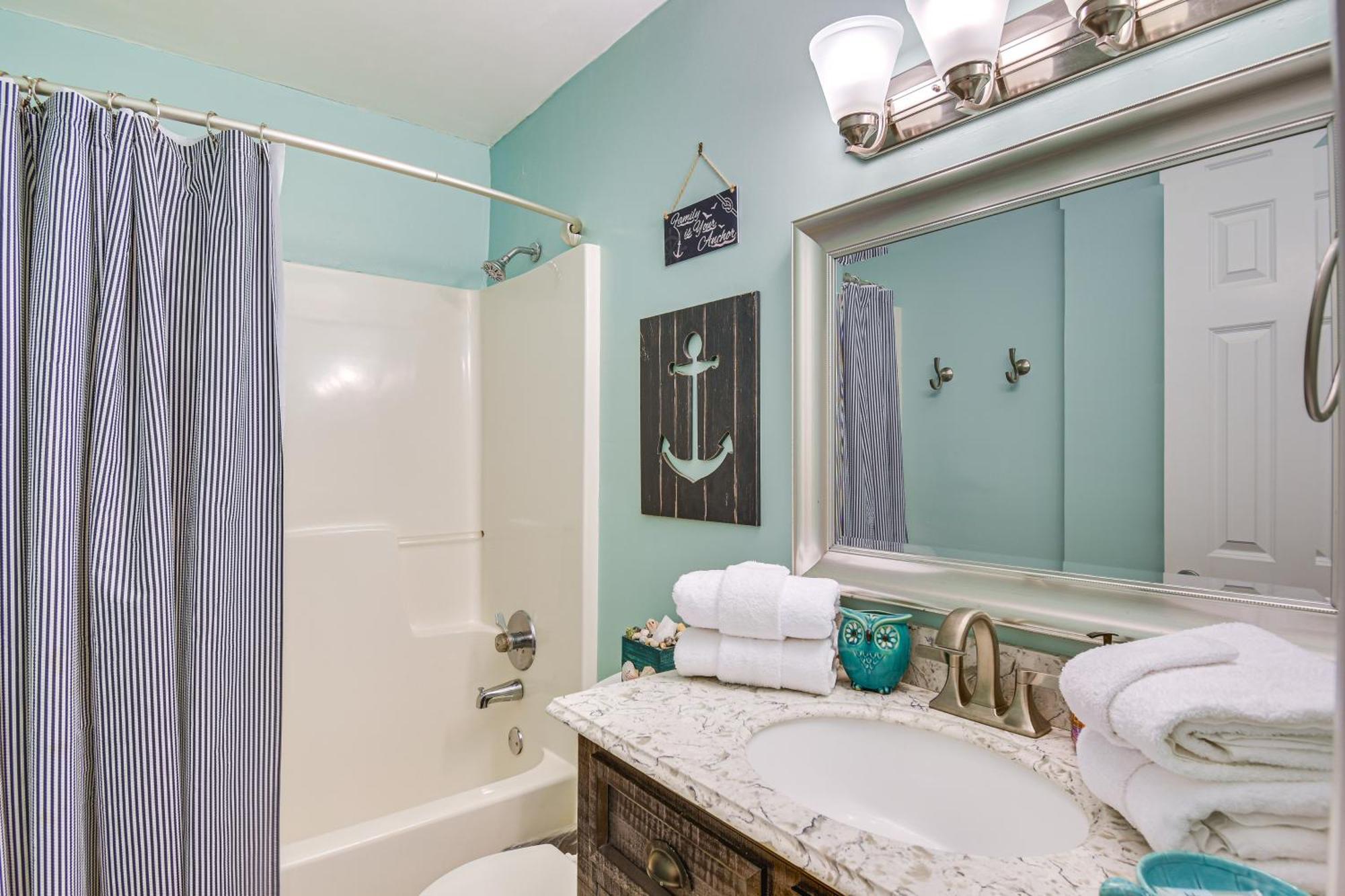 Apartment With Balcony 2 Mi To Morgan! *